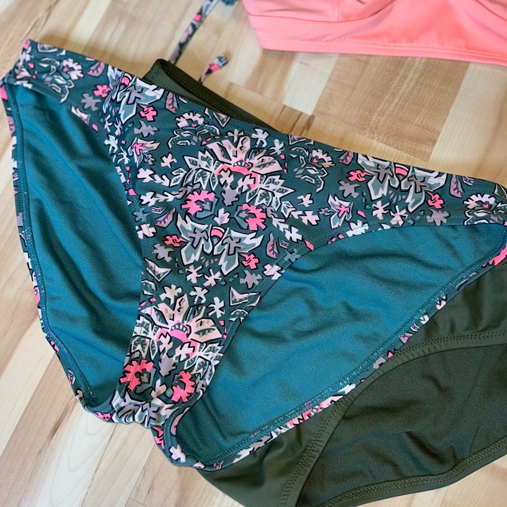 Bikini Bundle - Picture 7 of 7